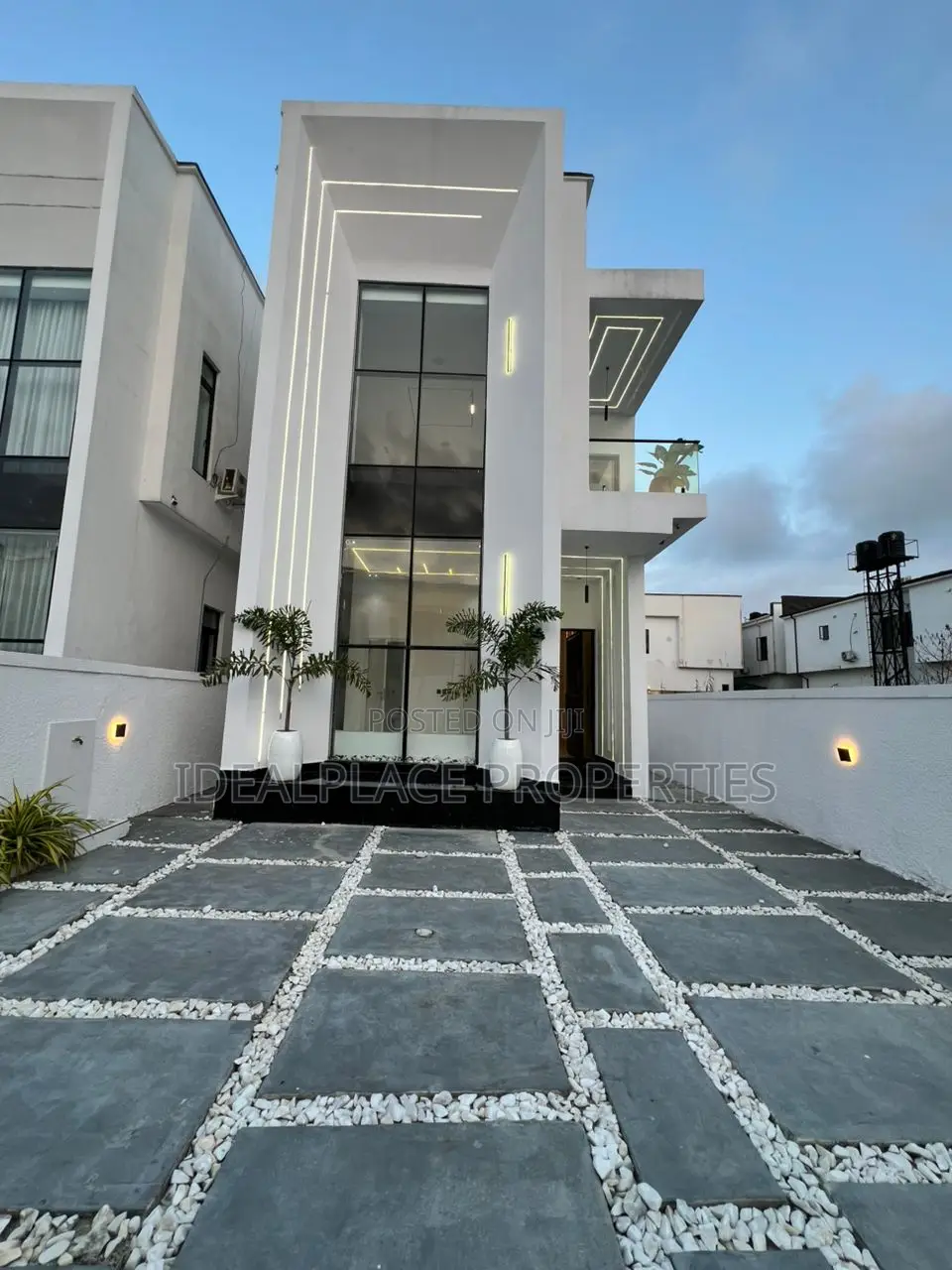 5bdrm Duplex in Ajah for sale in Ajah