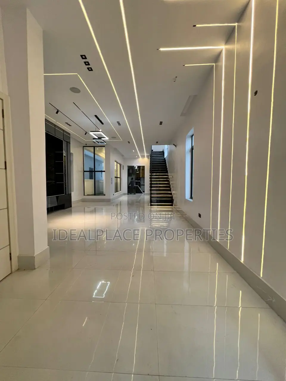 5bdrm Duplex in Ajah for sale in Ajah