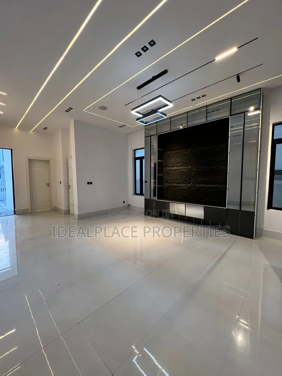 5bdrm Duplex in Ajah for sale in Ajah