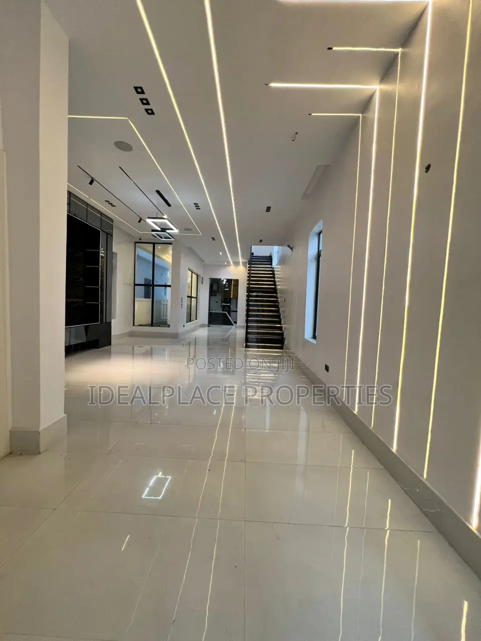 5bdrm Duplex in Ajah for sale in Ajah