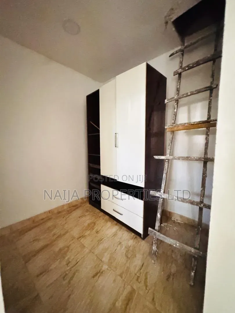 4bdrm Townhouse / Terrace in Lekki County, Ikota for rent in Ikota