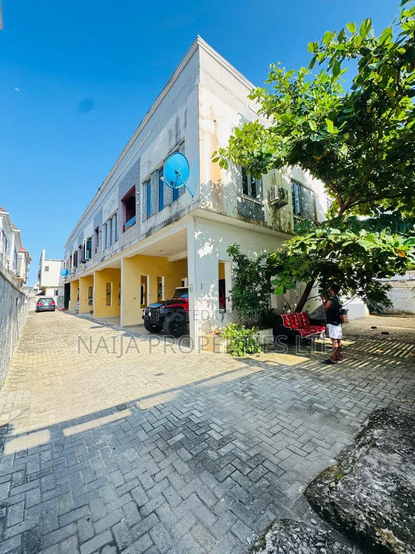 4bdrm Townhouse / Terrace in Lekki County, Ikota for rent in Ikota