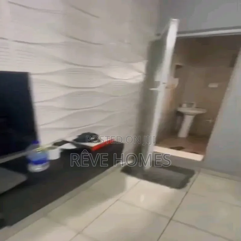 Studio Apartment in Soluyi for rent in Soluyi