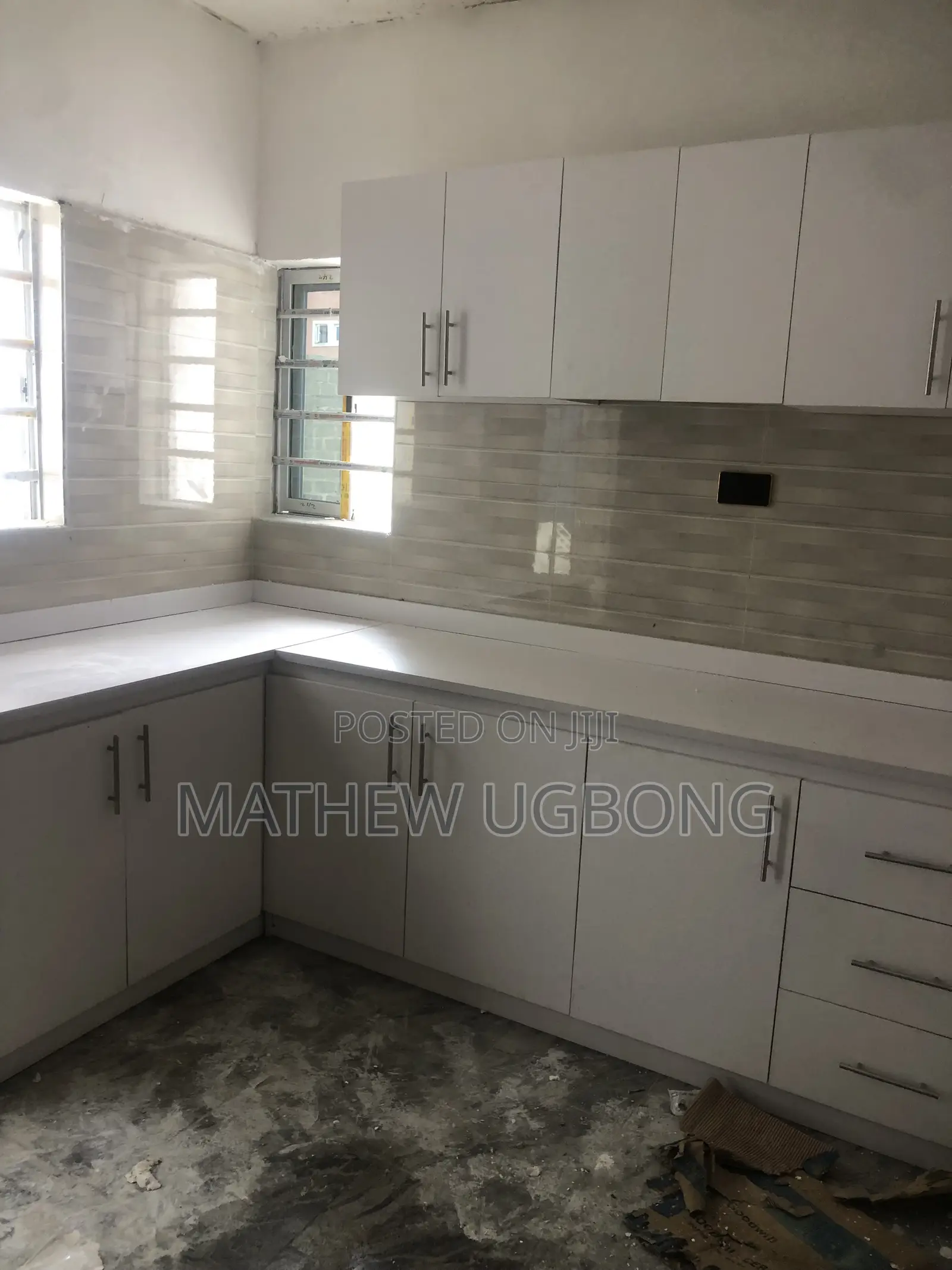 4bdrm Townhouse/Terrace in Oasis, Abijo for sale in Abijo