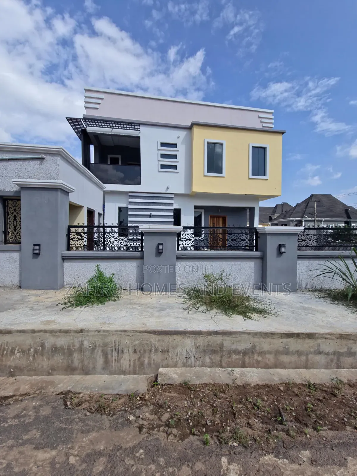 4bdrm Duplex in Carlton Gate Estate,, Basorun for sale in Basorun