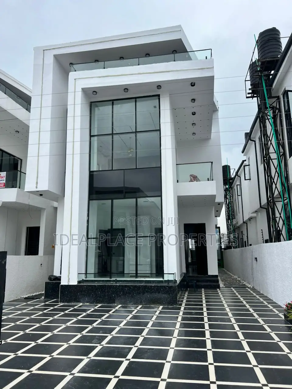 5bdrm Duplex in Ajah for sale in Ajah