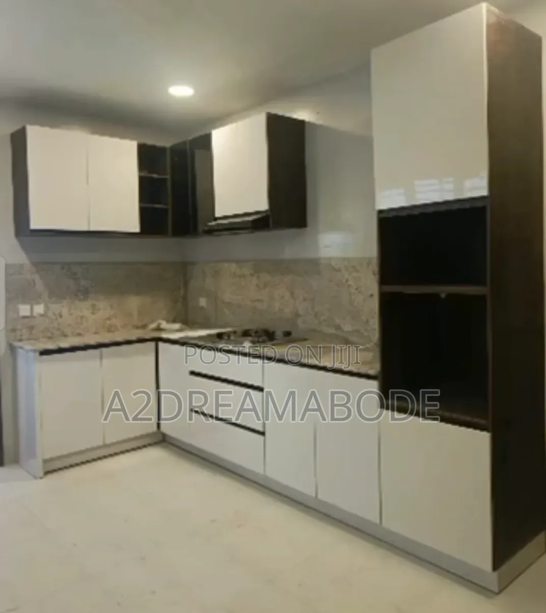 5bdrm Duplex in Lekki, Chevron for rent in Chevron