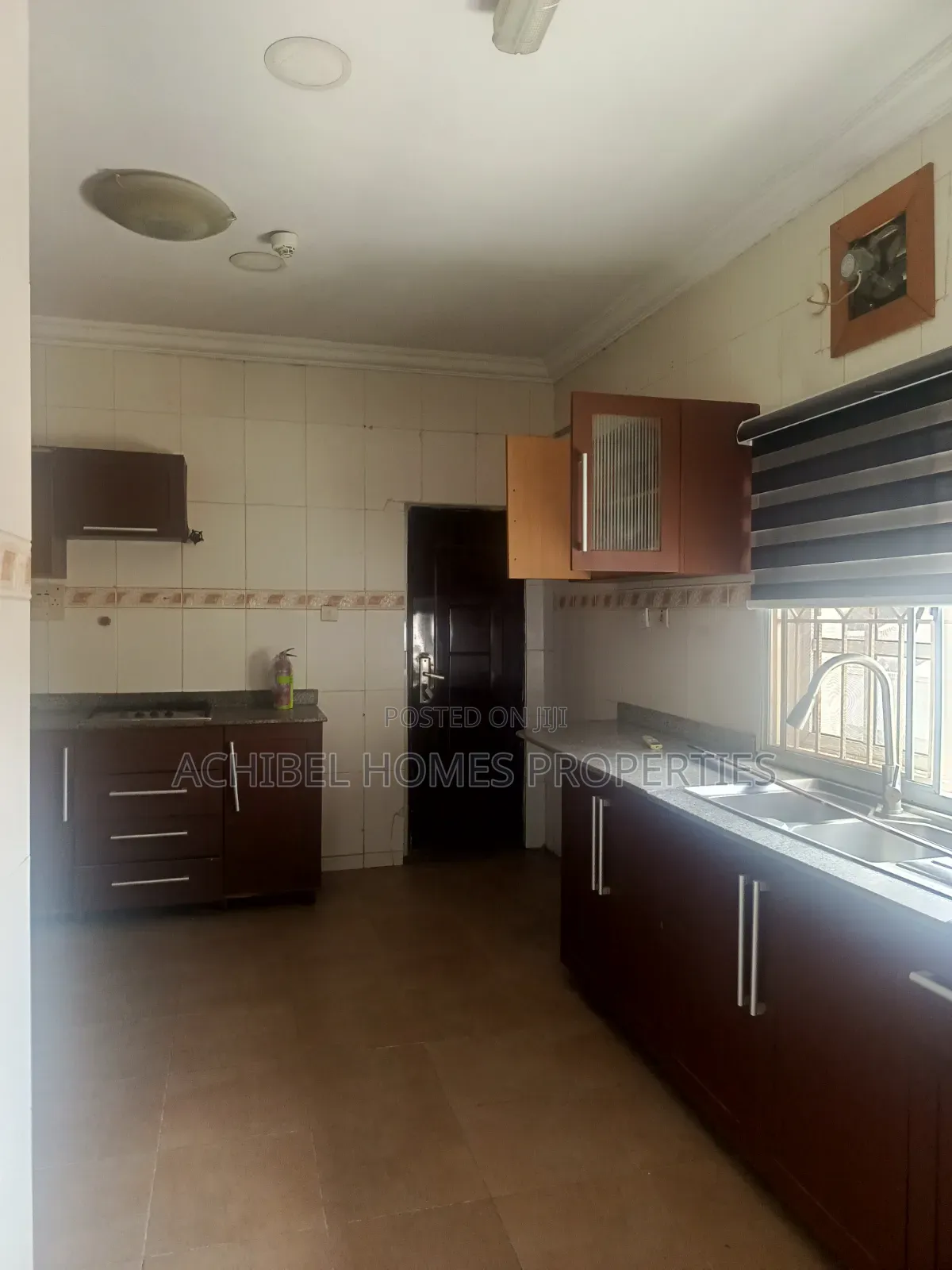 3bdrm Apartment in Off Admiralty Way, Lekki Phase 1 for rent in Lekki Phase 1