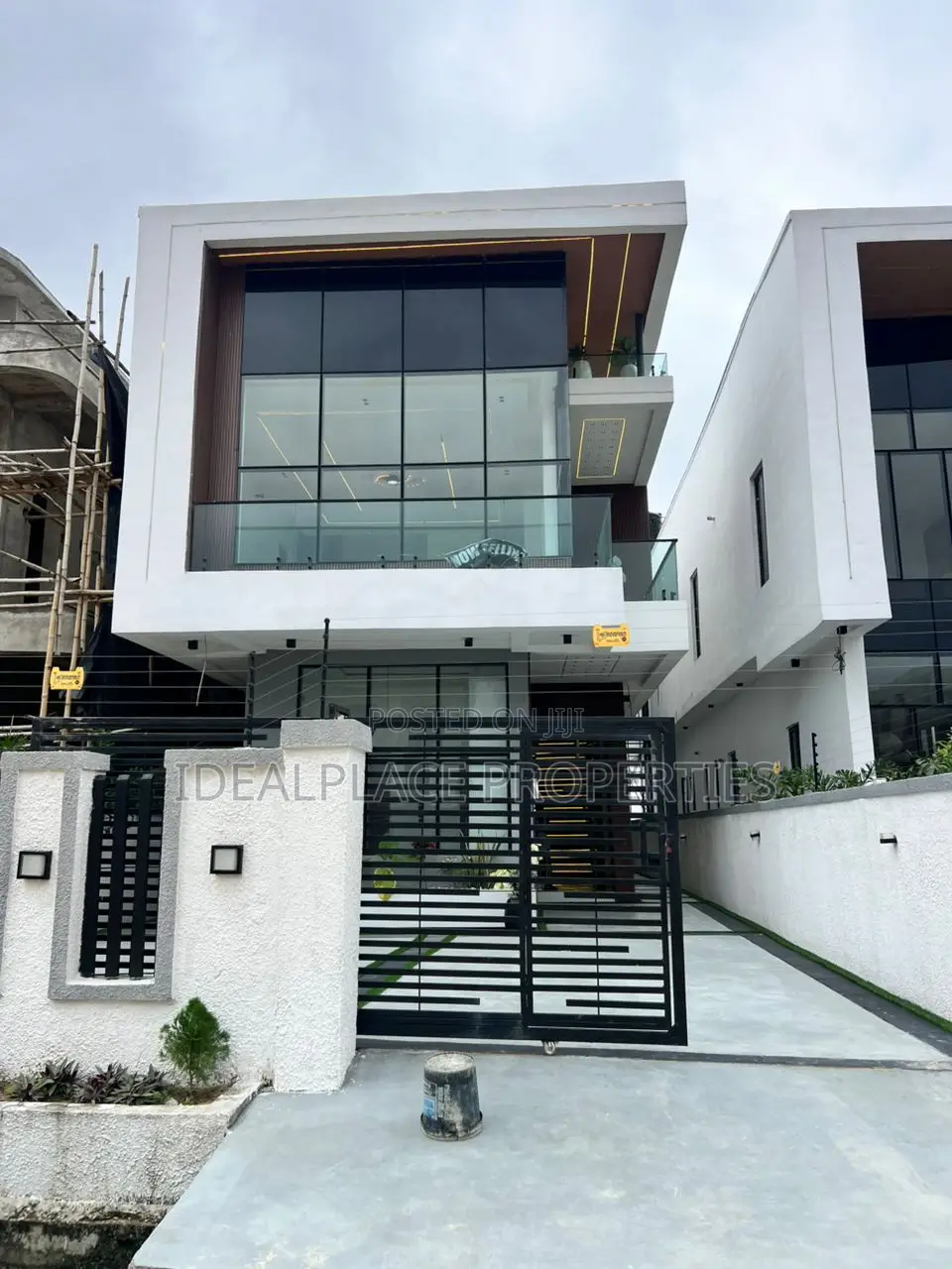 5bdrm Duplex in Ajah for sale in Ajah