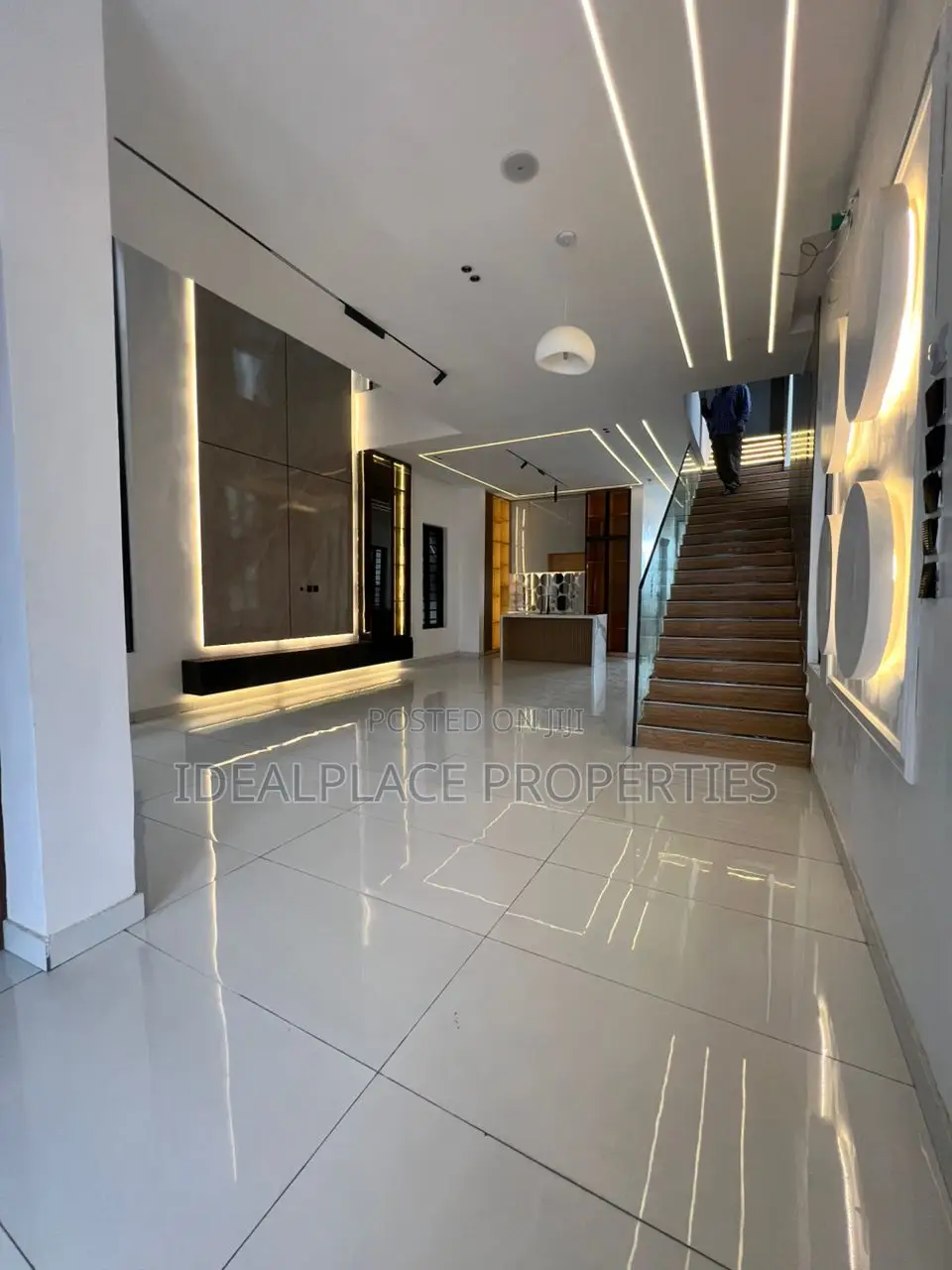 5bdrm Duplex in Ajah for sale in Ajah