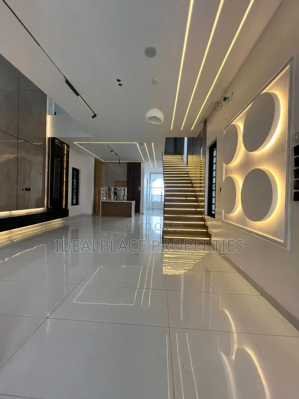 5bdrm Duplex in Ajah for sale in Ajah