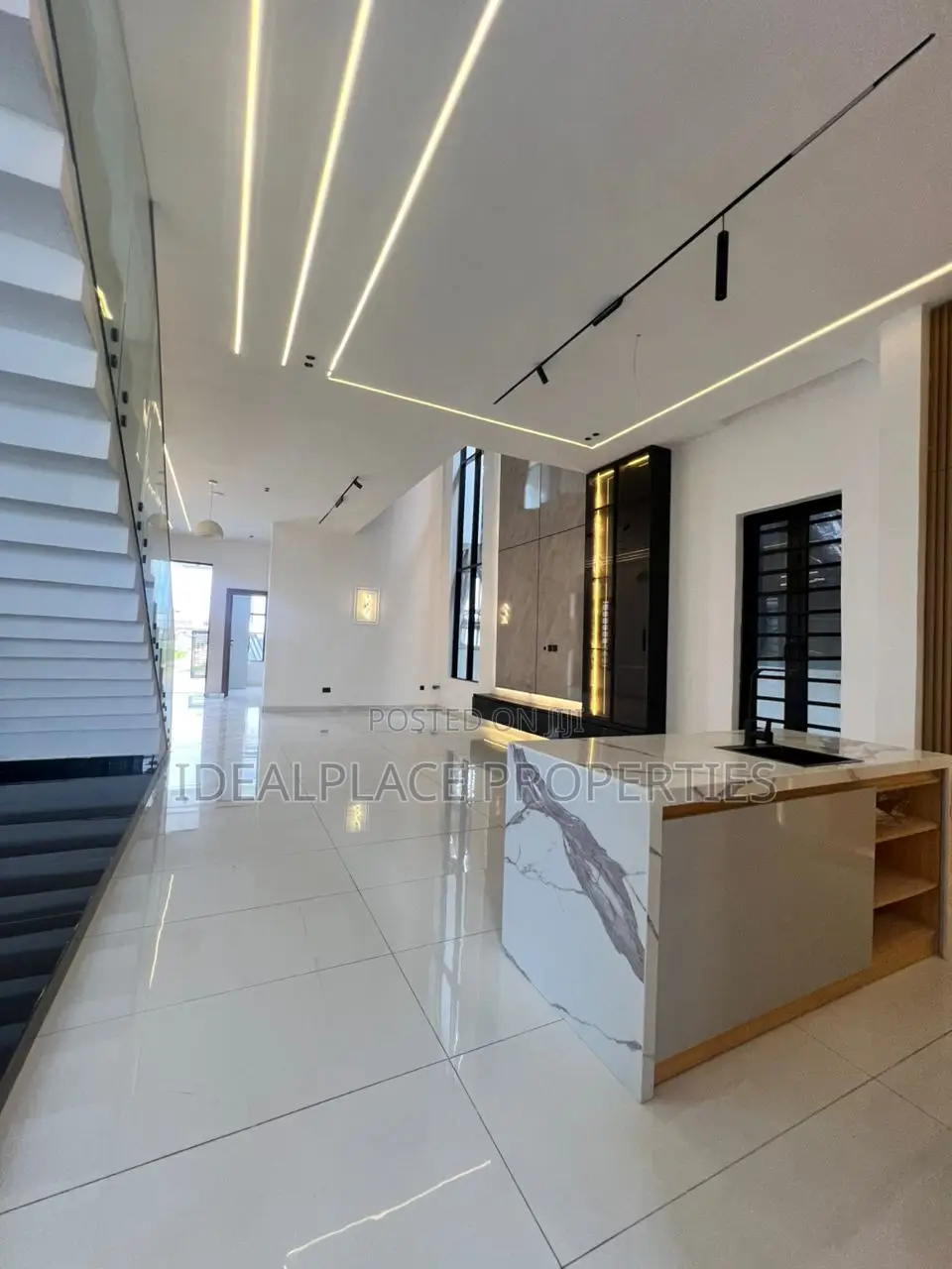 5bdrm Duplex in Ajah for sale in Ajah