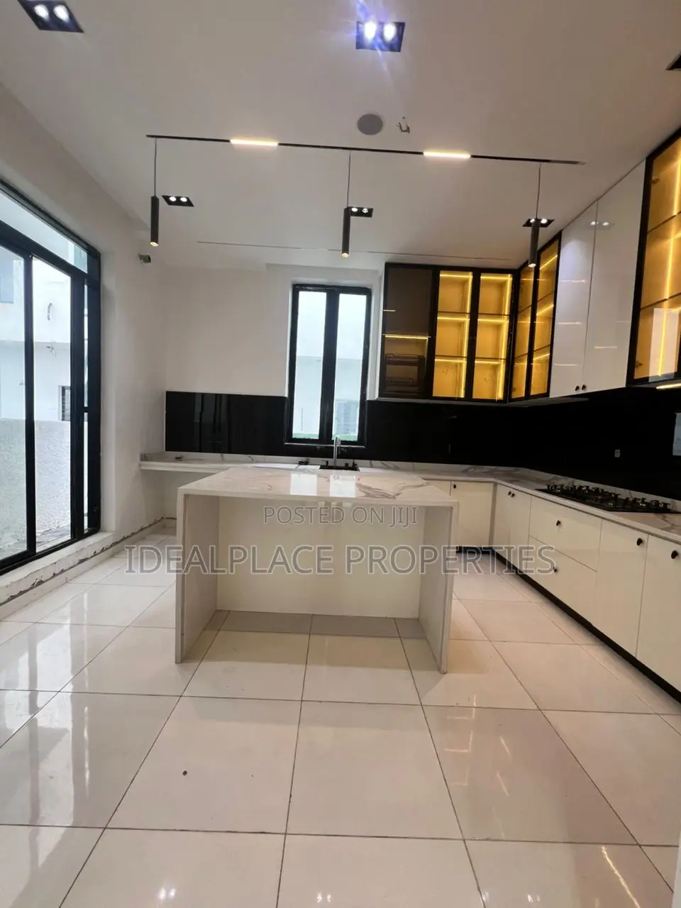 5bdrm Duplex in Ajah for sale in Ajah