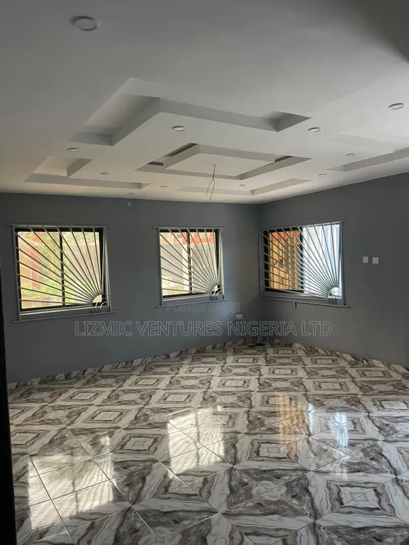 Furnished 3bdrm Apartment in Agric Estate, Ikotun/Igando for rent in Ikotun/Igando