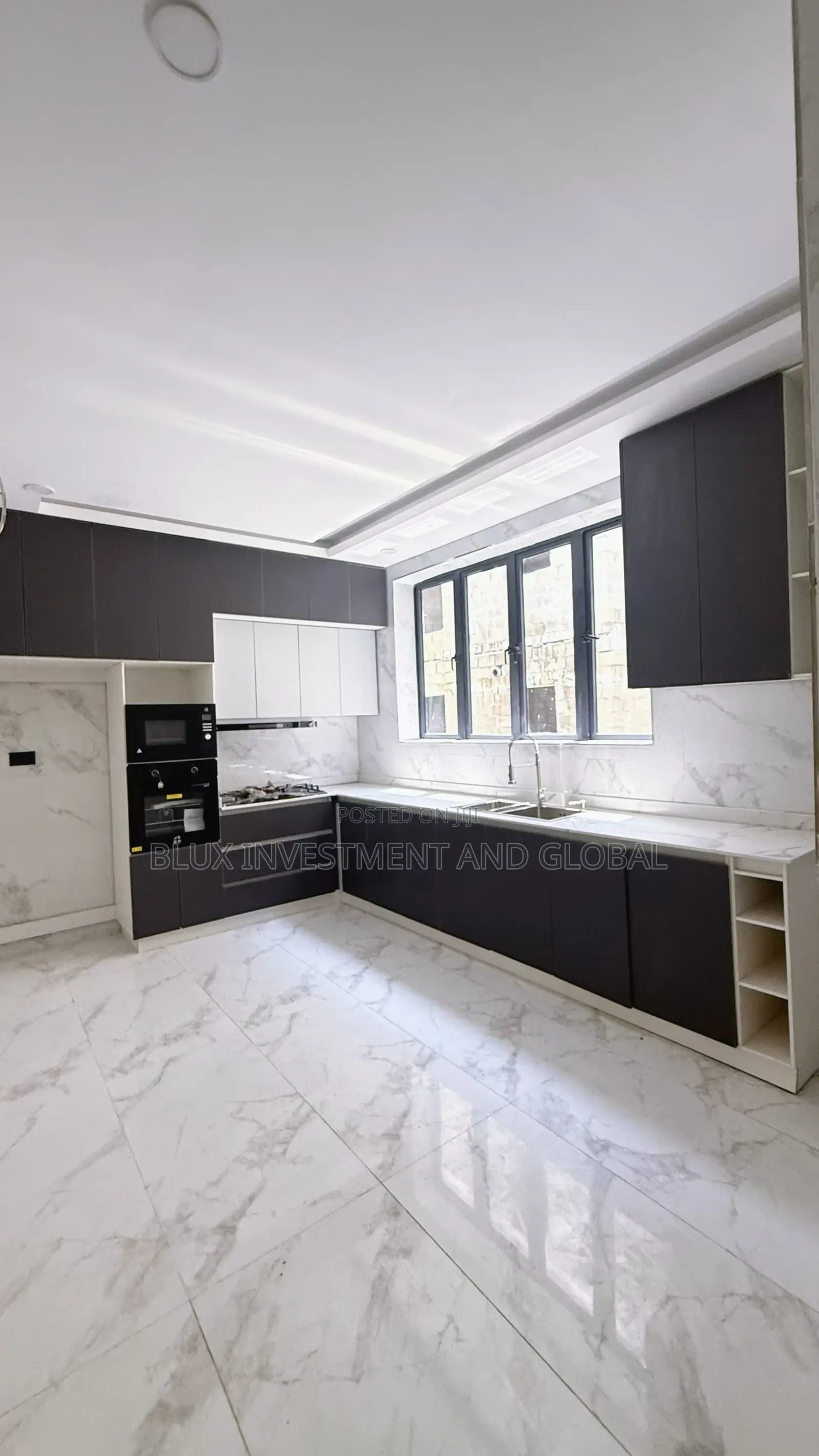 4bdrm Maisonette in Lekki Phase 1 for sale in Lekki Phase 1
