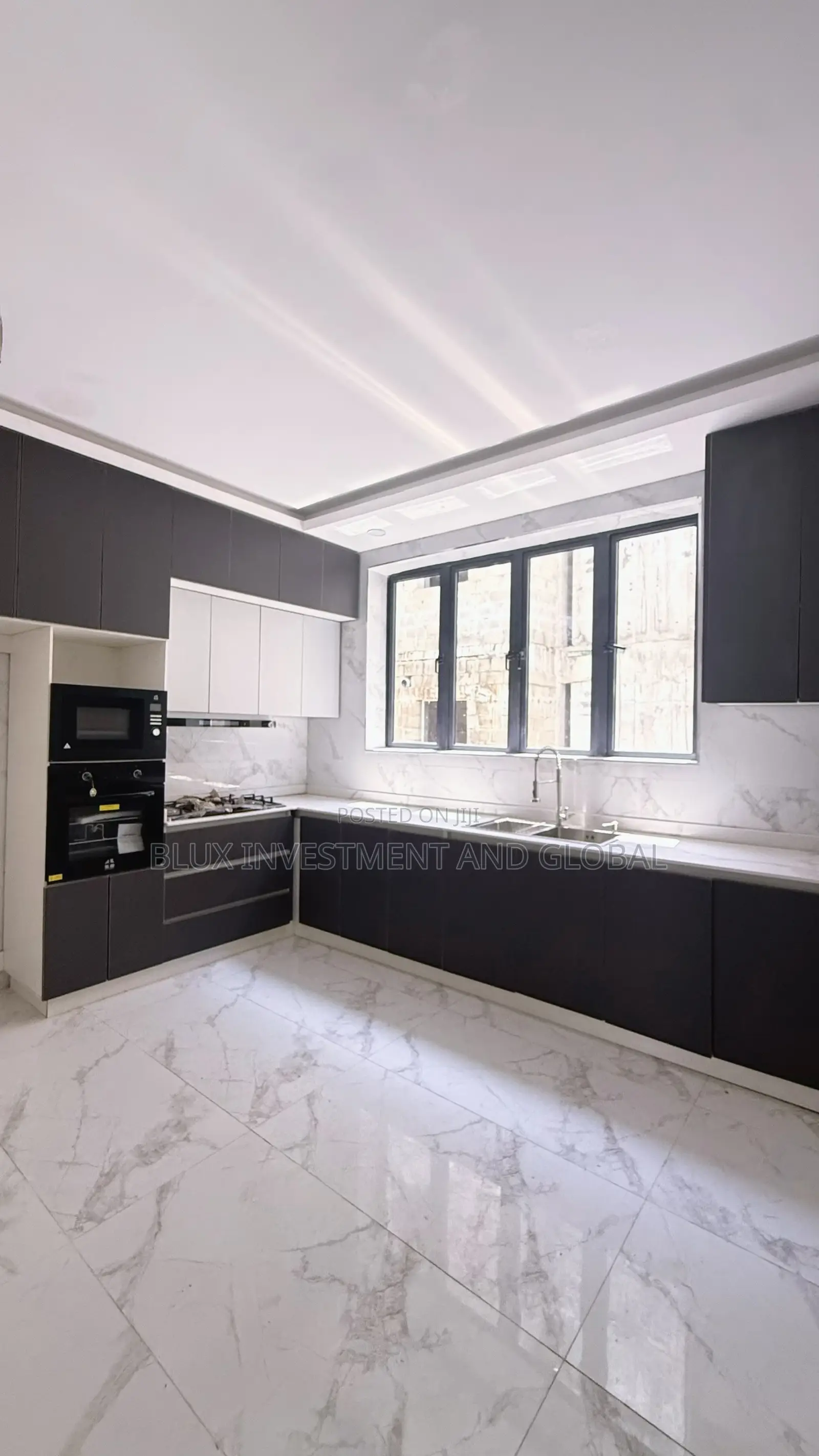 4bdrm Maisonette in Lekki Phase 1 for sale in Lekki Phase 1
