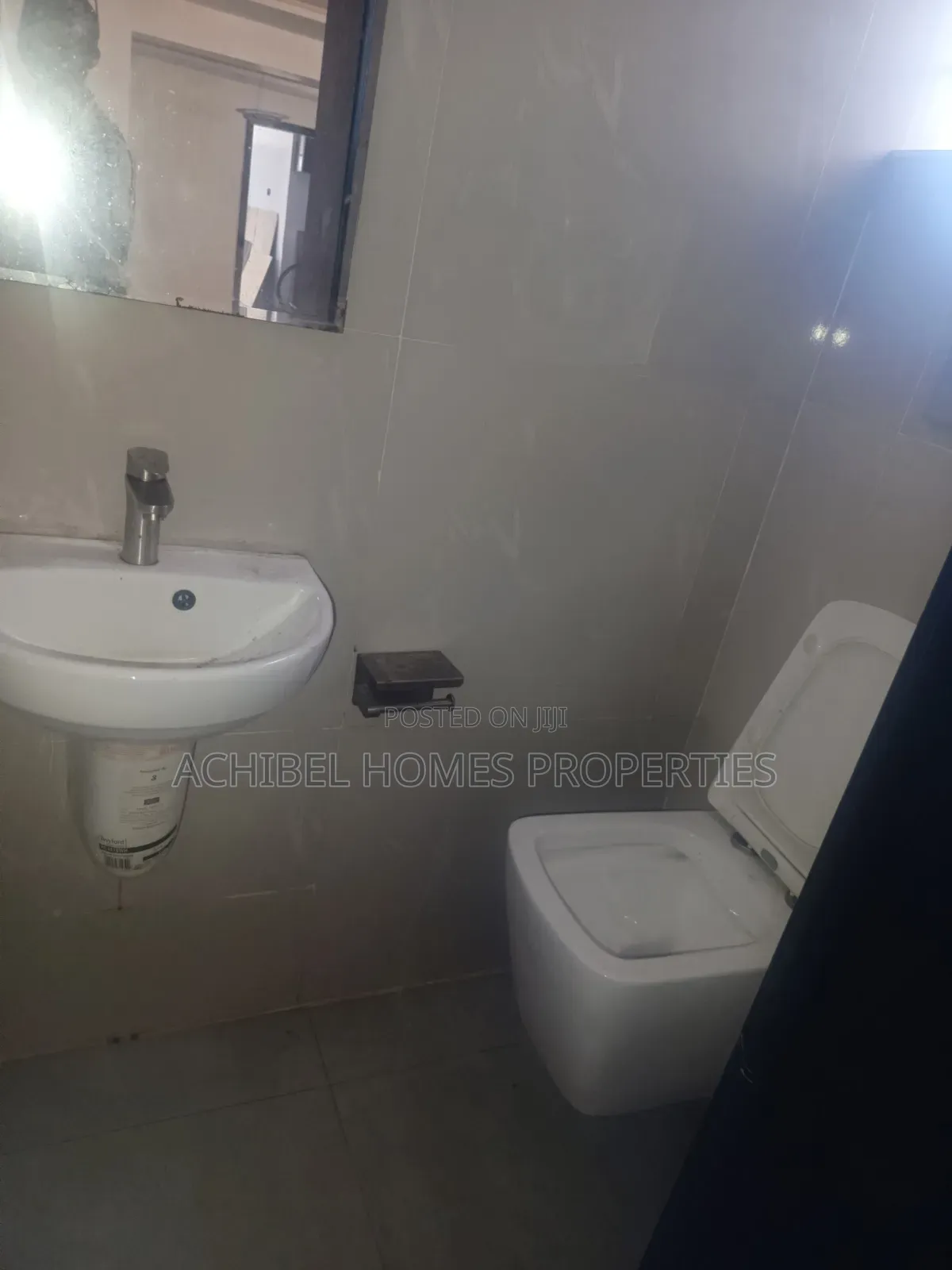 3bdrm Apartment in Off Admiralty Way, Lekki Phase 1 for sale in Lekki Phase 1