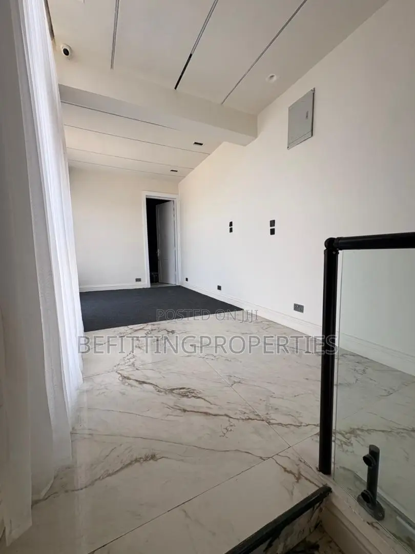 4bdrm Duplex in Lekki for sale in Lekki