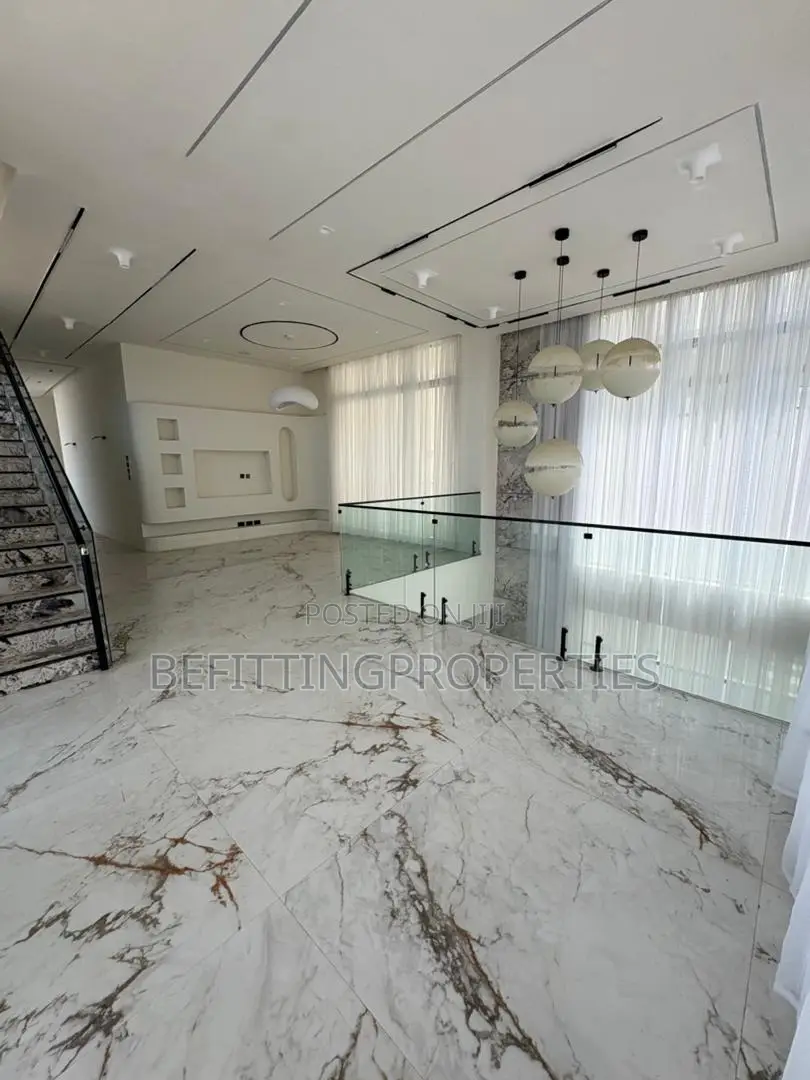 4bdrm Duplex in Lekki for sale in Lekki