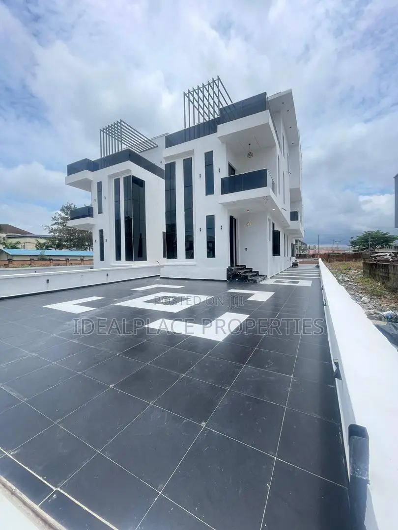 5bdrm Duplex in Sangotedo for sale in Sangotedo