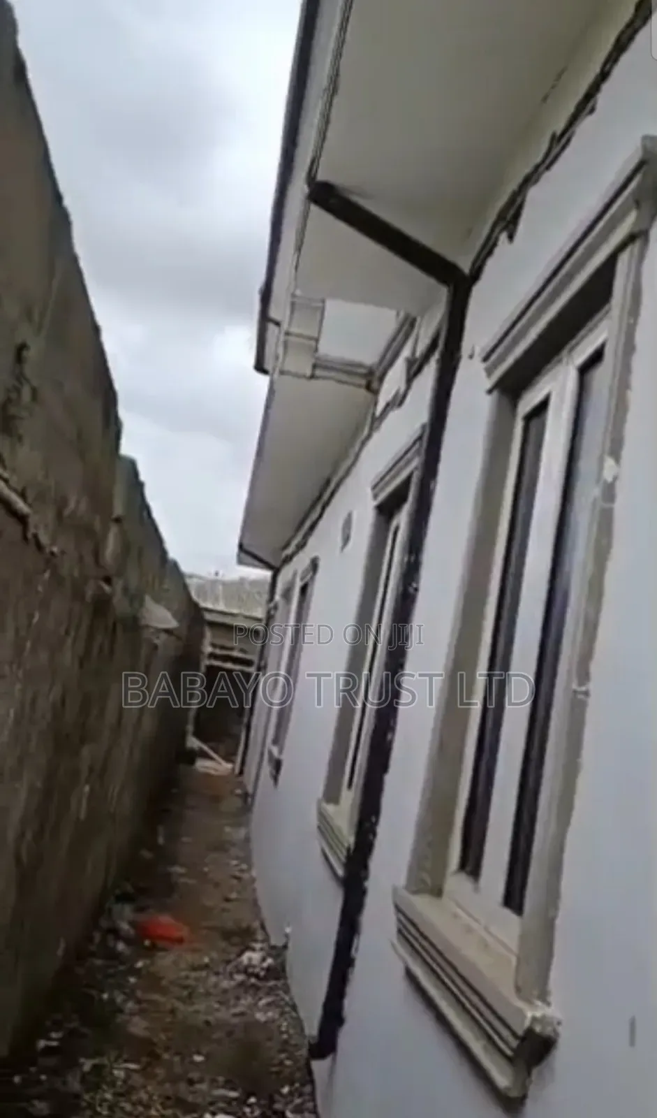 5bdrm Duplex in Onimaba Estate, Ikotun / Ikotun/Igando for sale in Ikotun / Ikotun/Igando