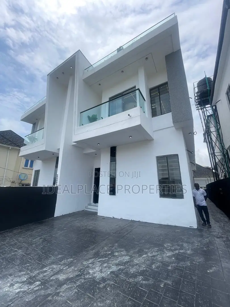 4bdrm Duplex in Sangotedo for sale in Sangotedo