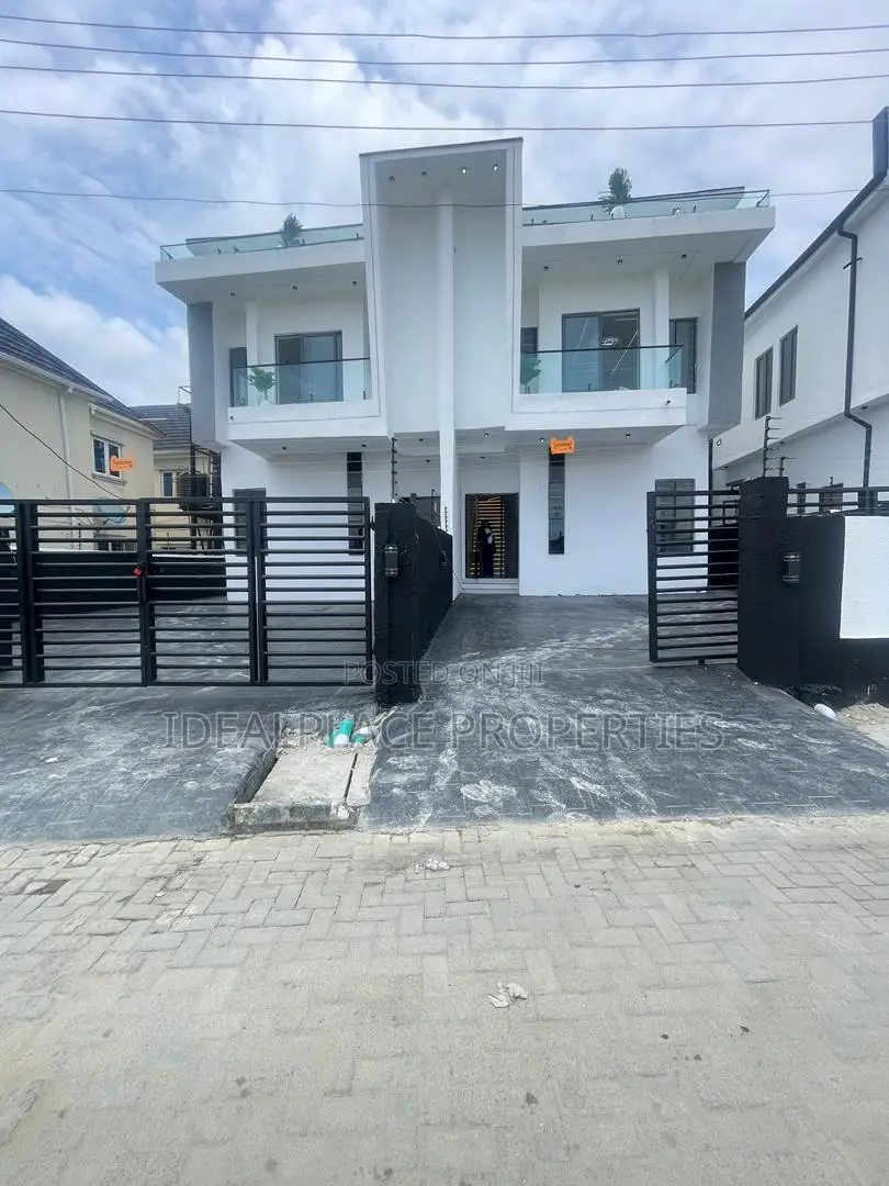 4bdrm Duplex in Sangotedo for sale in Sangotedo