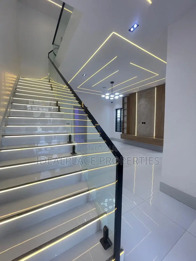 4bdrm Duplex in Sangotedo for sale in Sangotedo