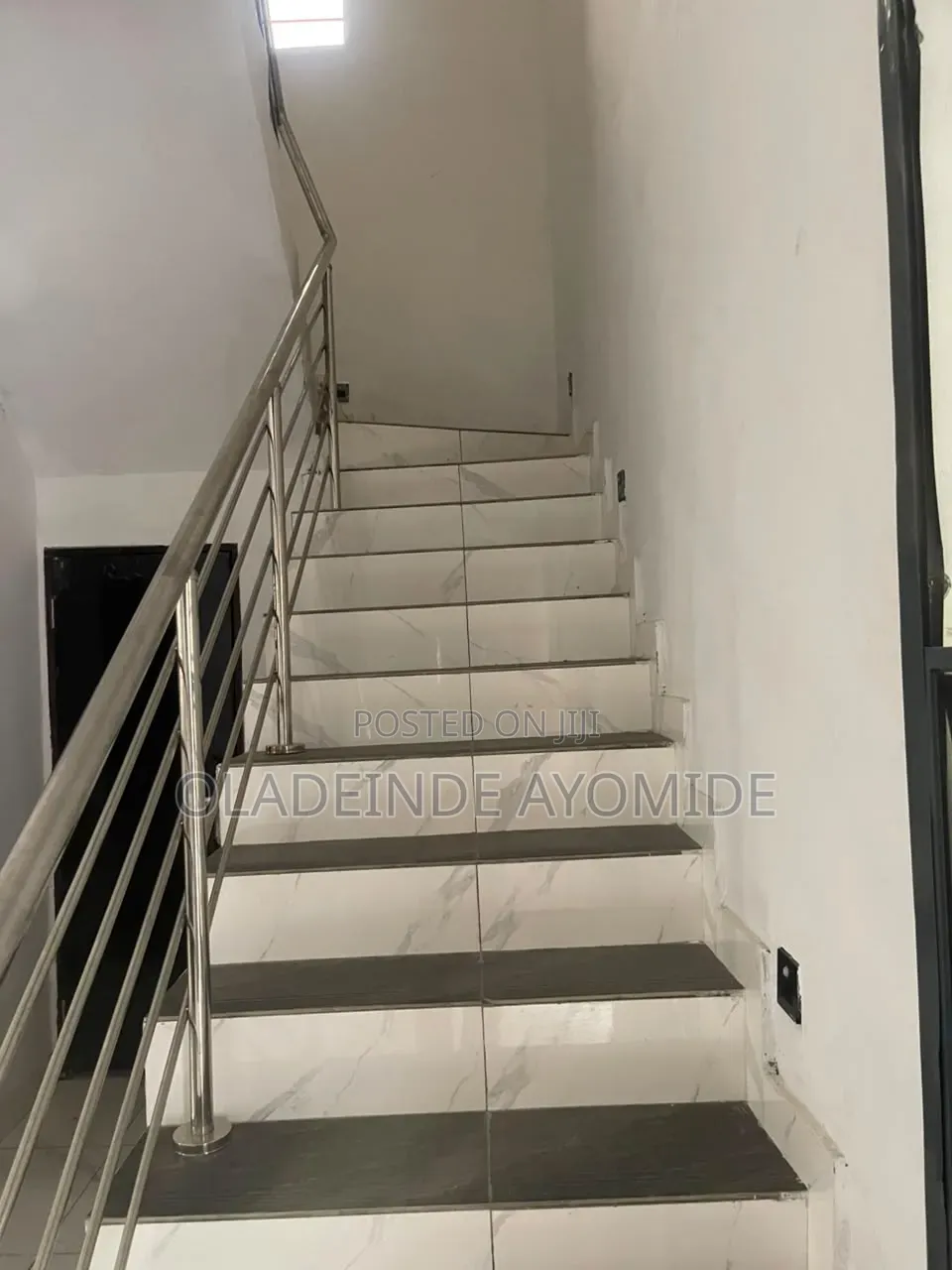 1bdrm Block of Flats in Age Mowo for sale in Age Mowo