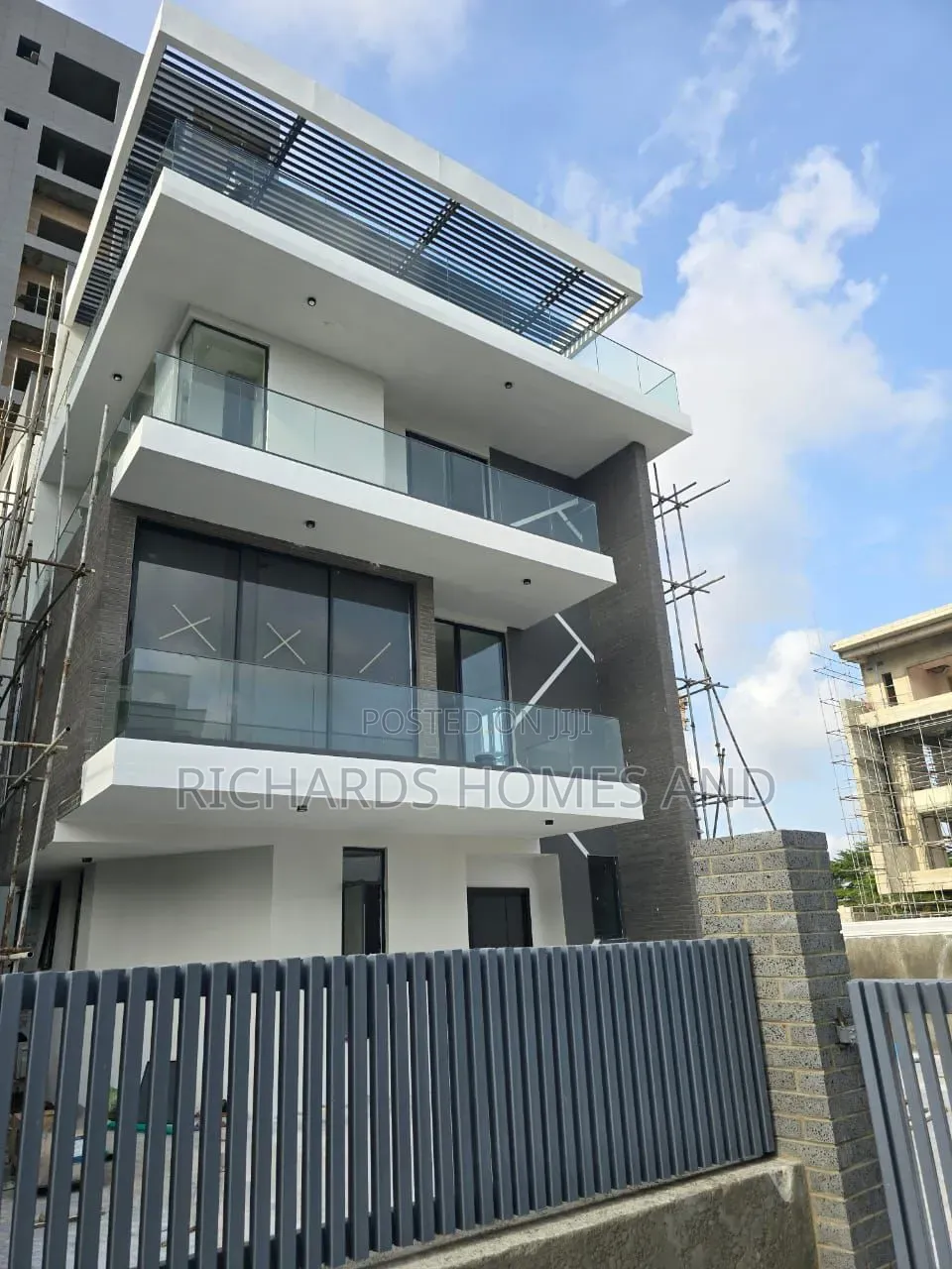 6bdrm Duplex in Banana Island for rent in Banana Island