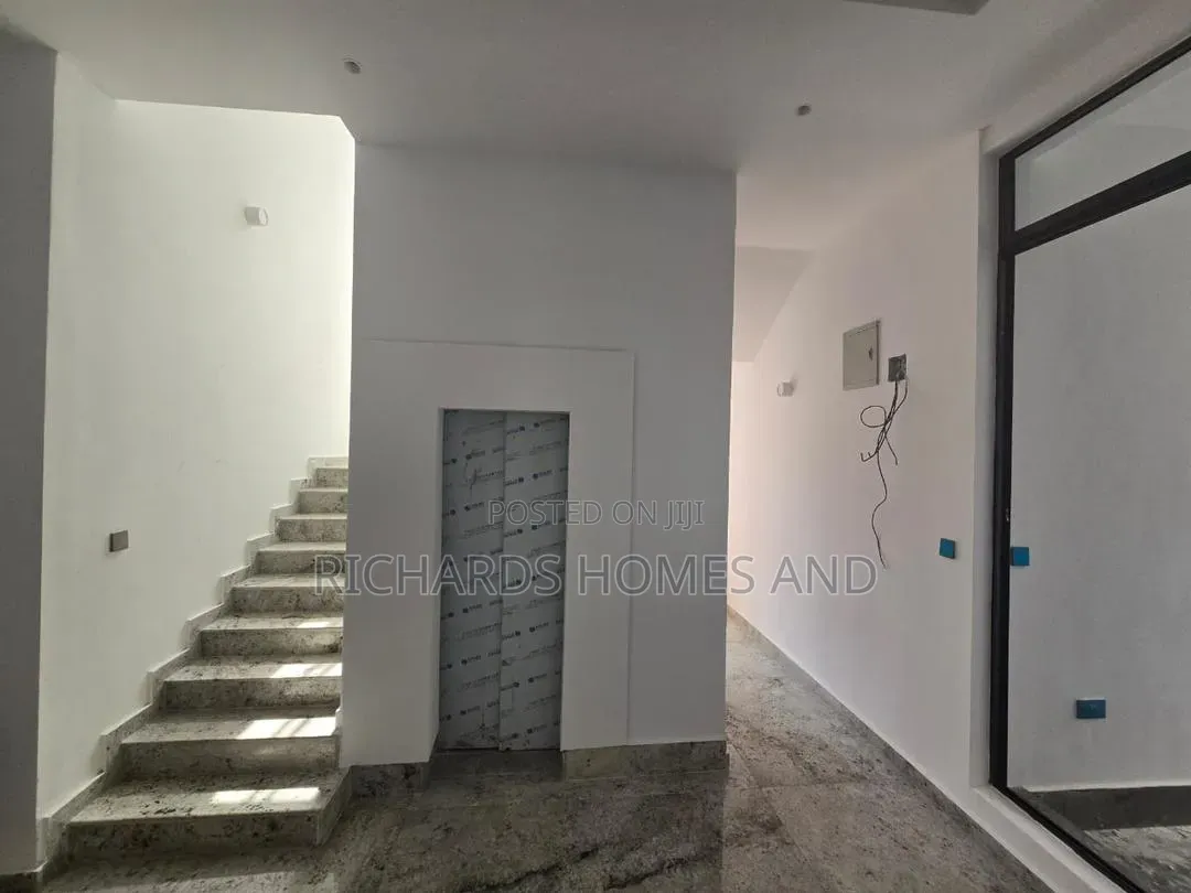 6bdrm Duplex in Banana Island for rent in Banana Island