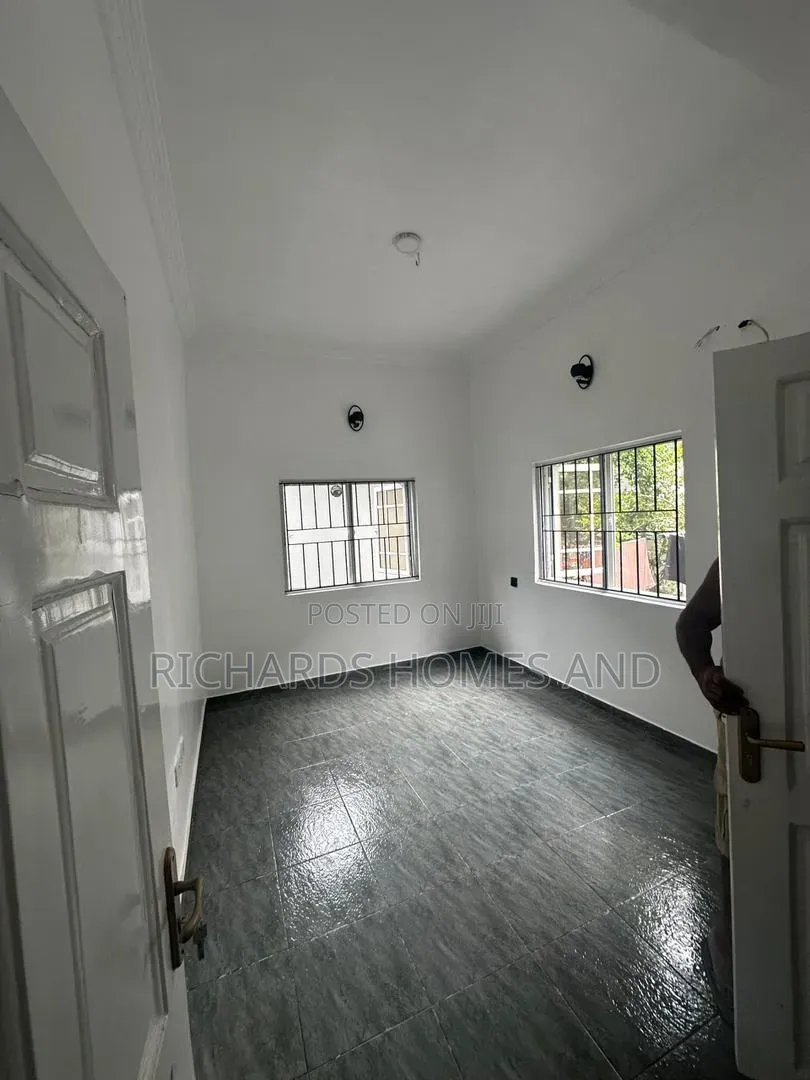 2bdrm Apartment in Lekki Phase 1 for rent in Lekki Phase 1