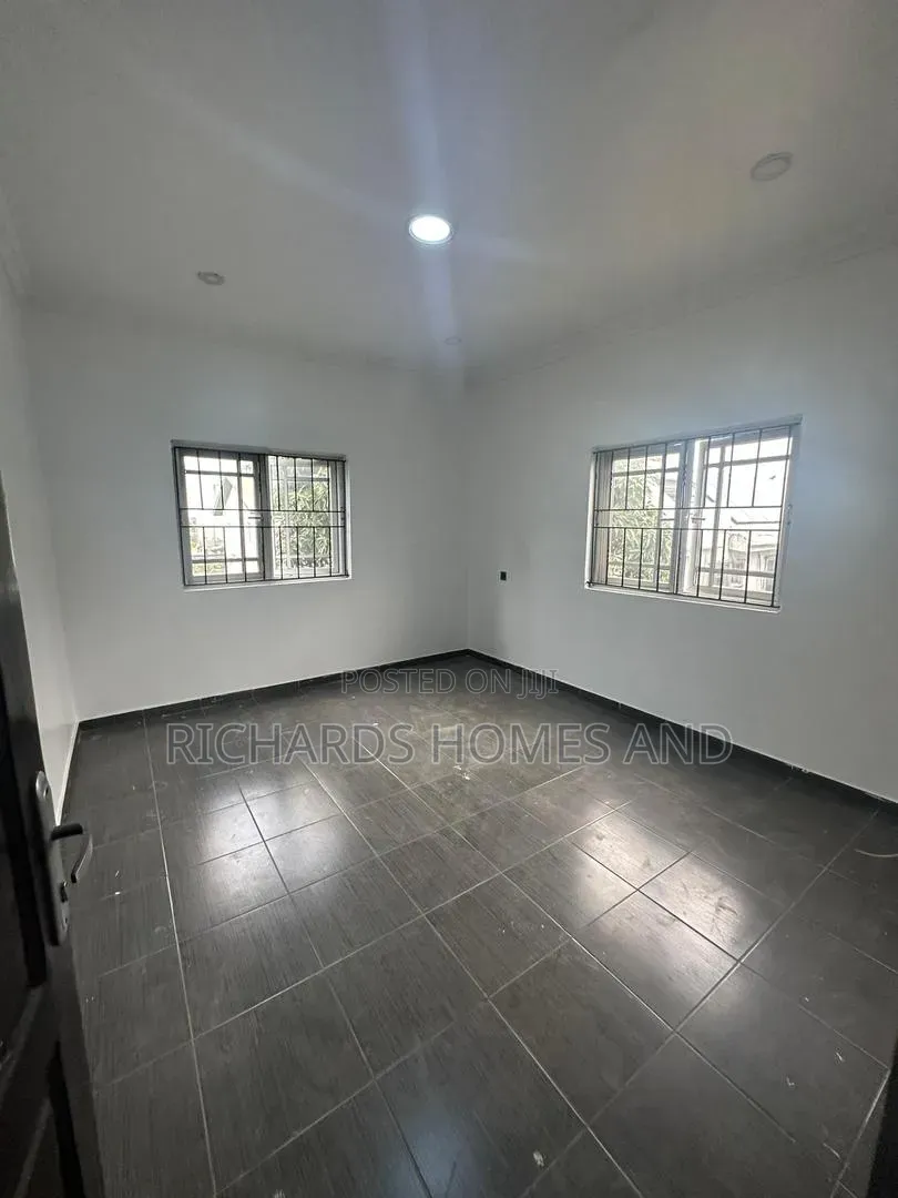 2bdrm Apartment in Lekki Phase 1 for rent in Lekki Phase 1