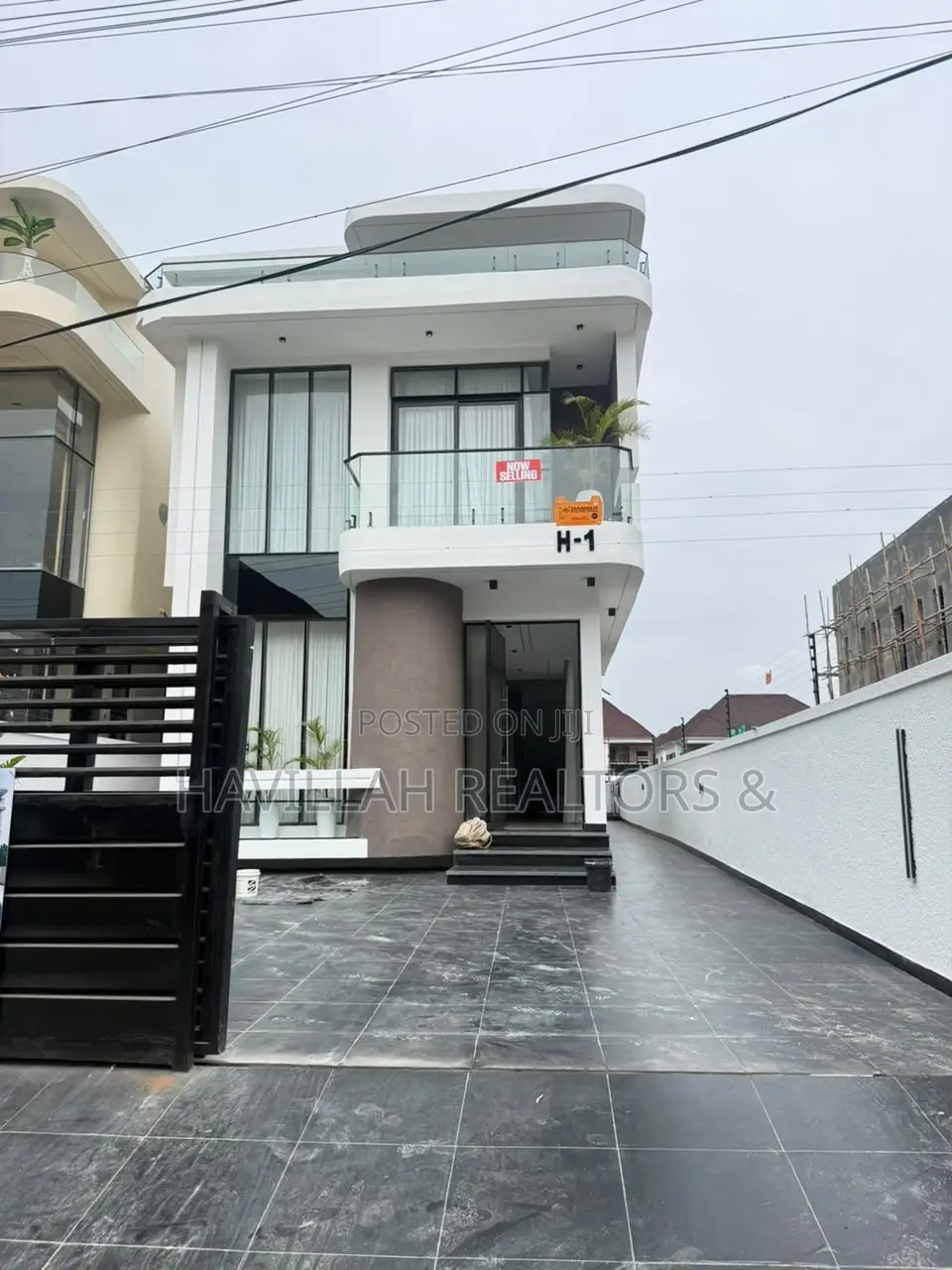 Furnished 5bdrm Duplex in Lekki for sale in Lekki