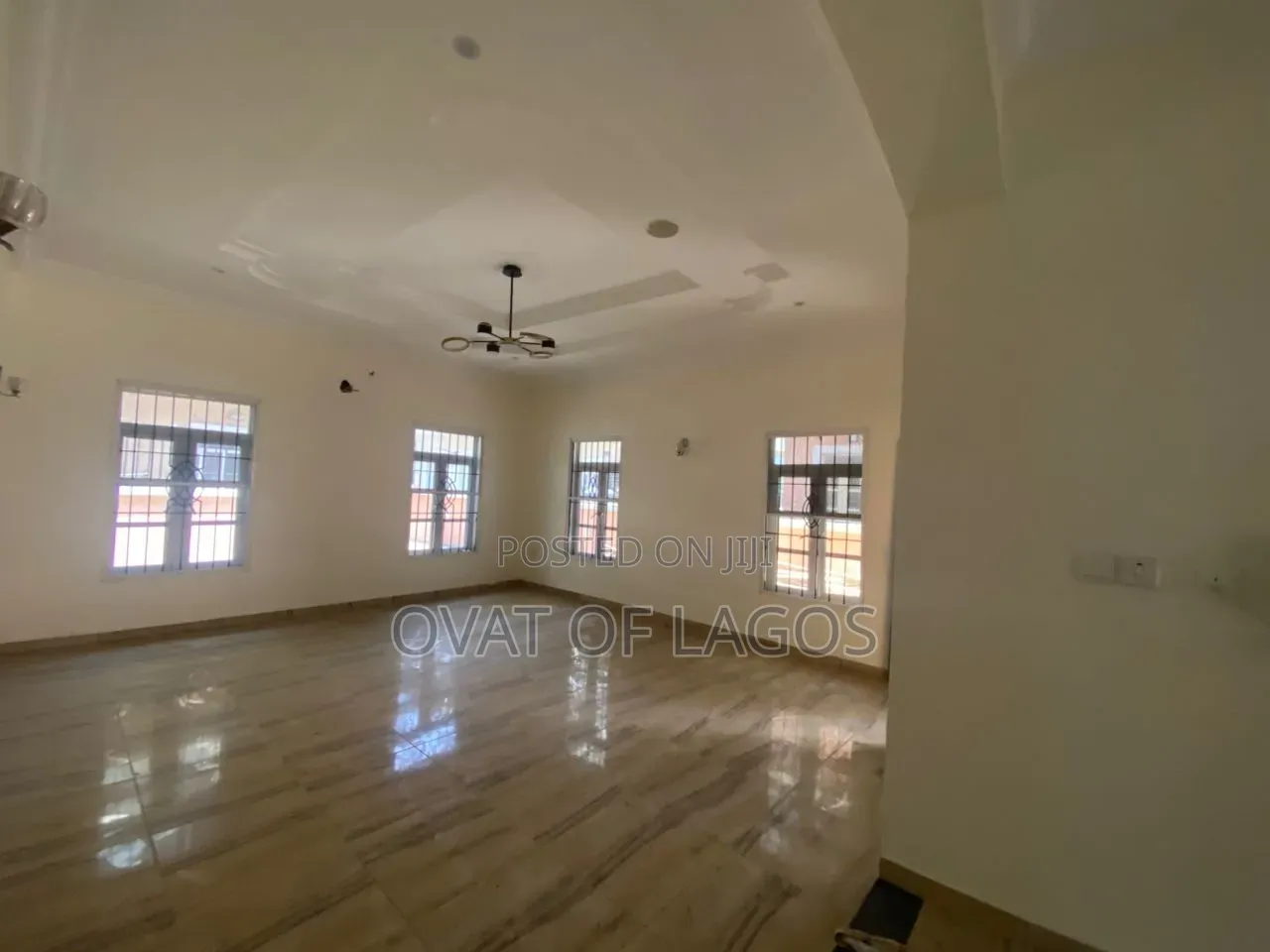 5bdrm Duplex in Lekki County, Ikota for rent in Ikota