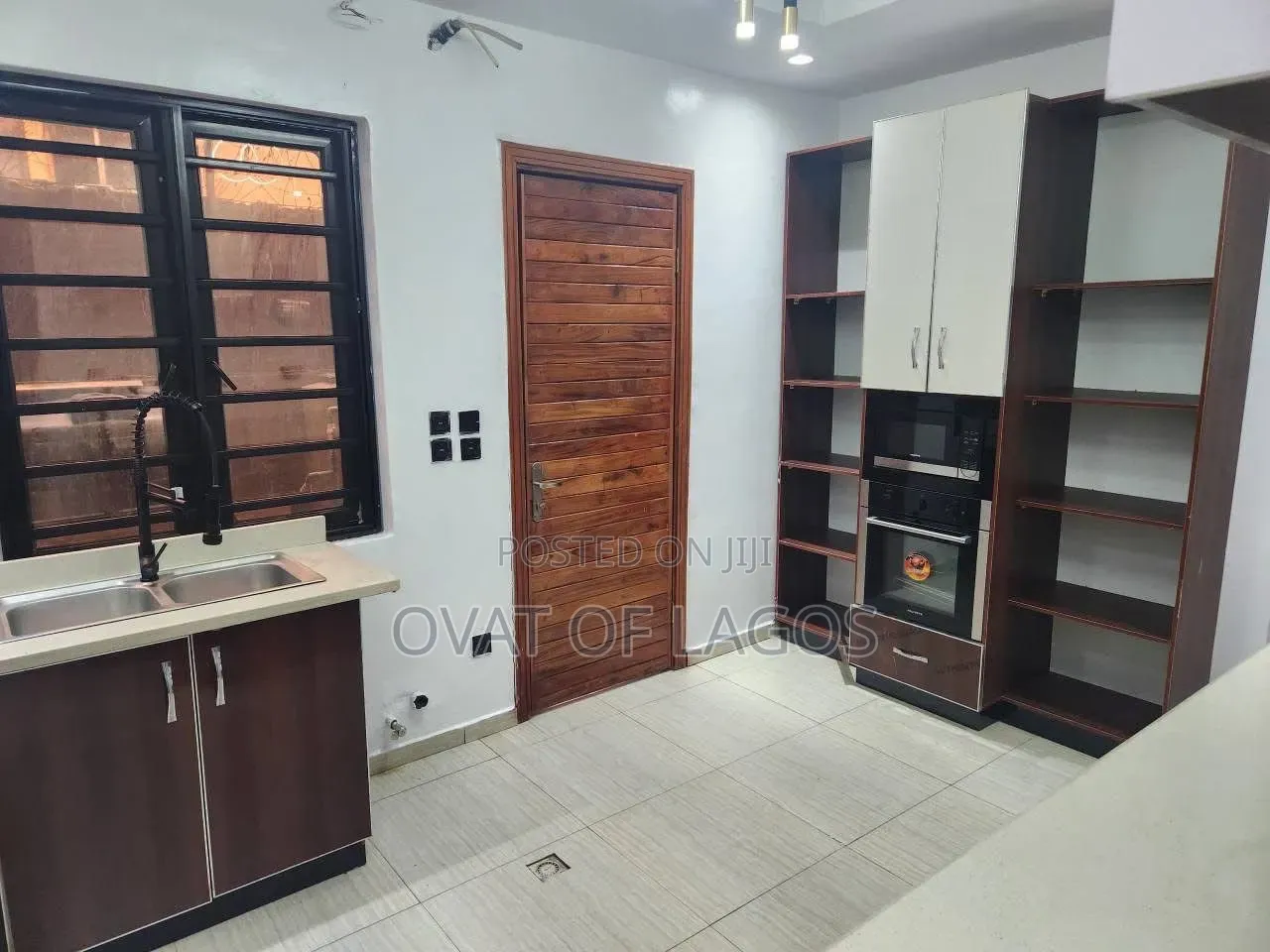 4bdrm Maisonette in Old Ikoyi for sale in Old Ikoyi