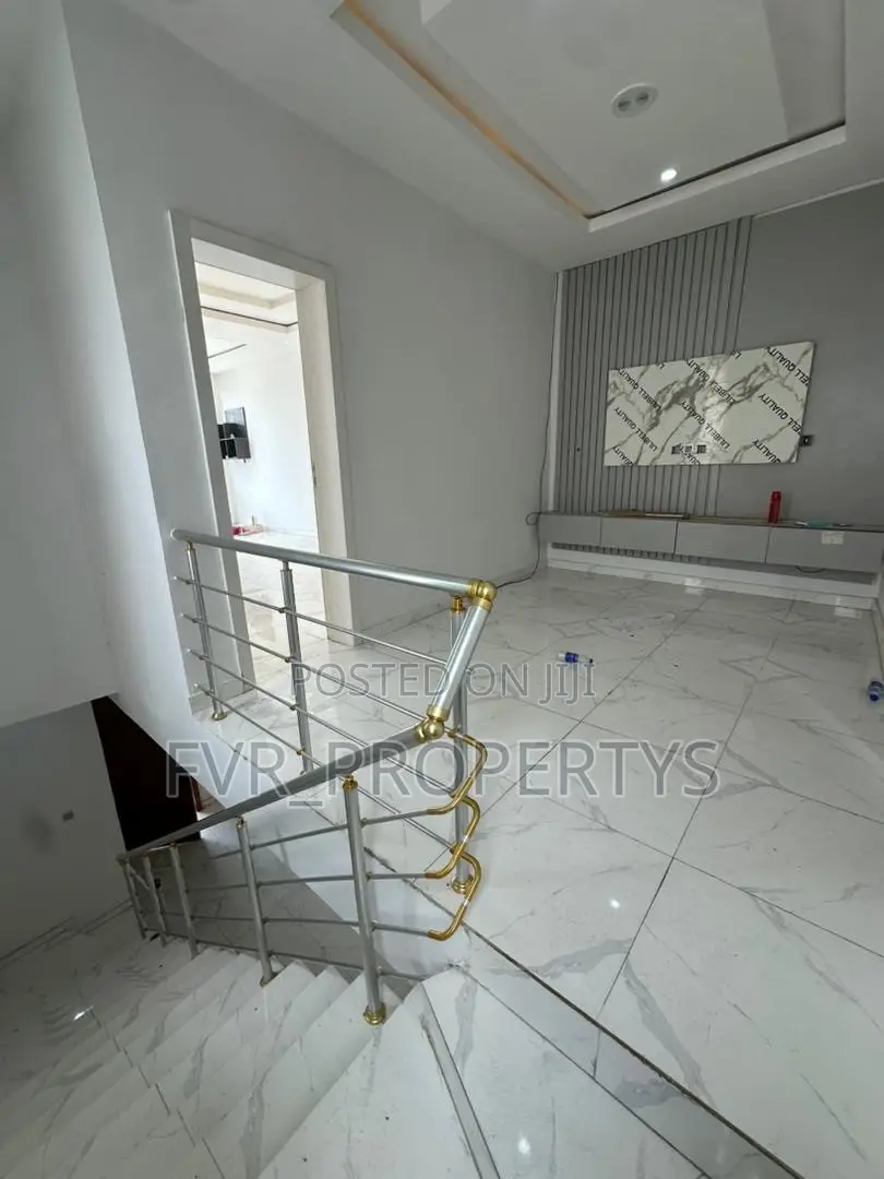 3bdrm Duplex in Ikota Gra for rent in Ikota