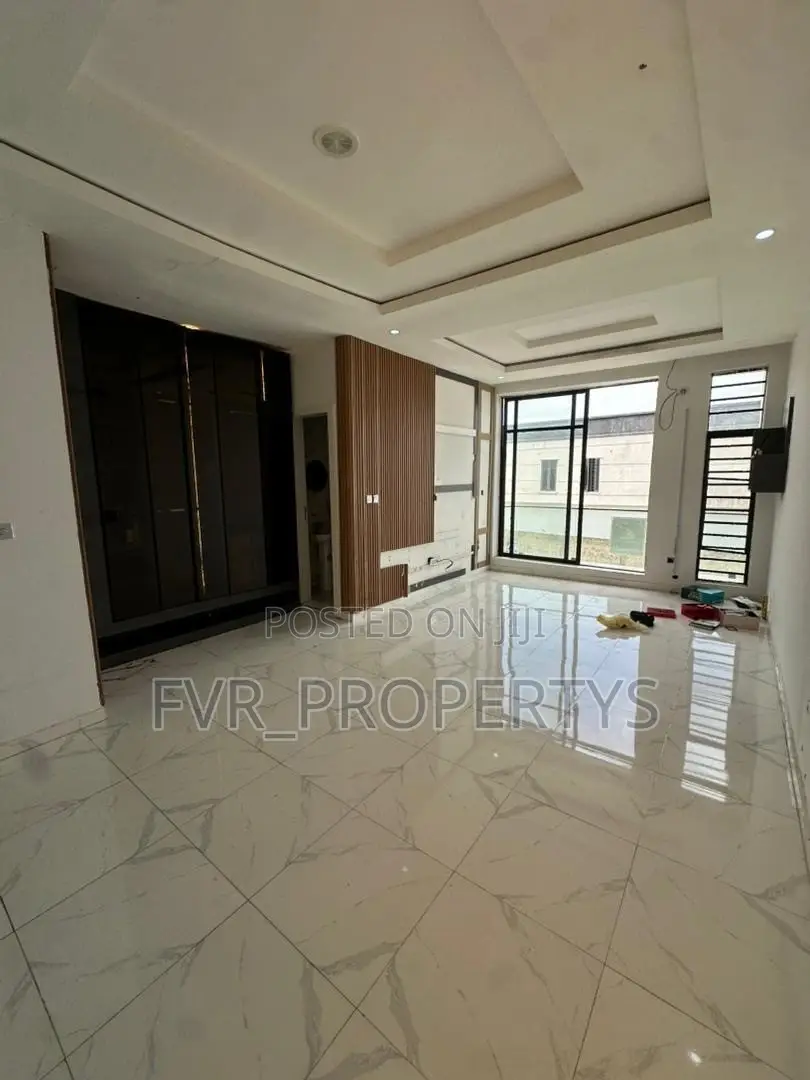 3bdrm Duplex in Ikota Gra for rent in Ikota