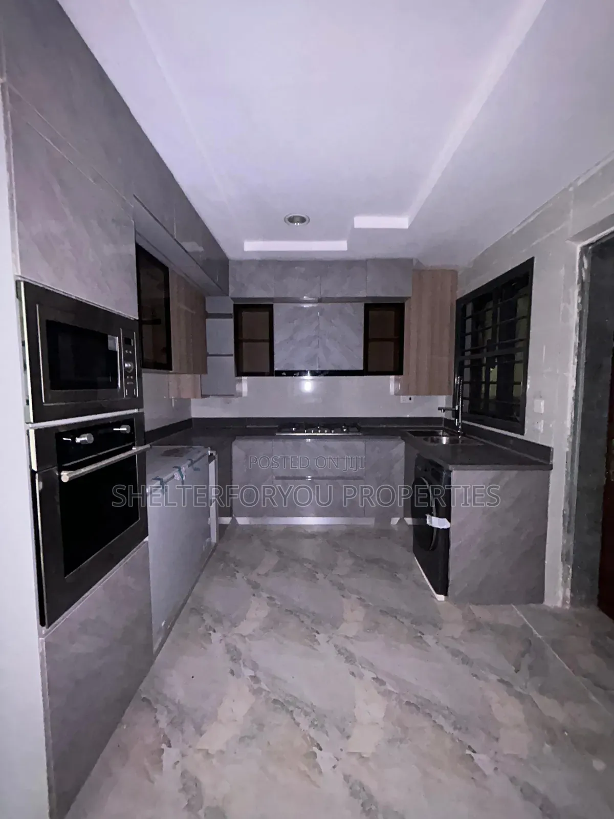 3bdrm Apartment in Ikate for sale in Ikate