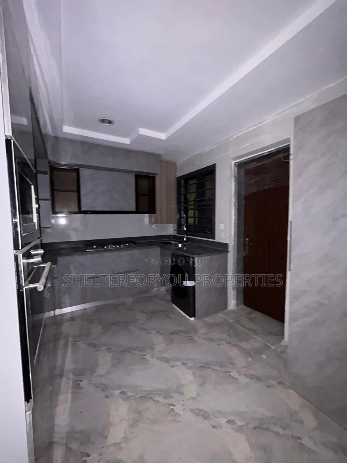 3bdrm Apartment in Ikate for sale in Ikate