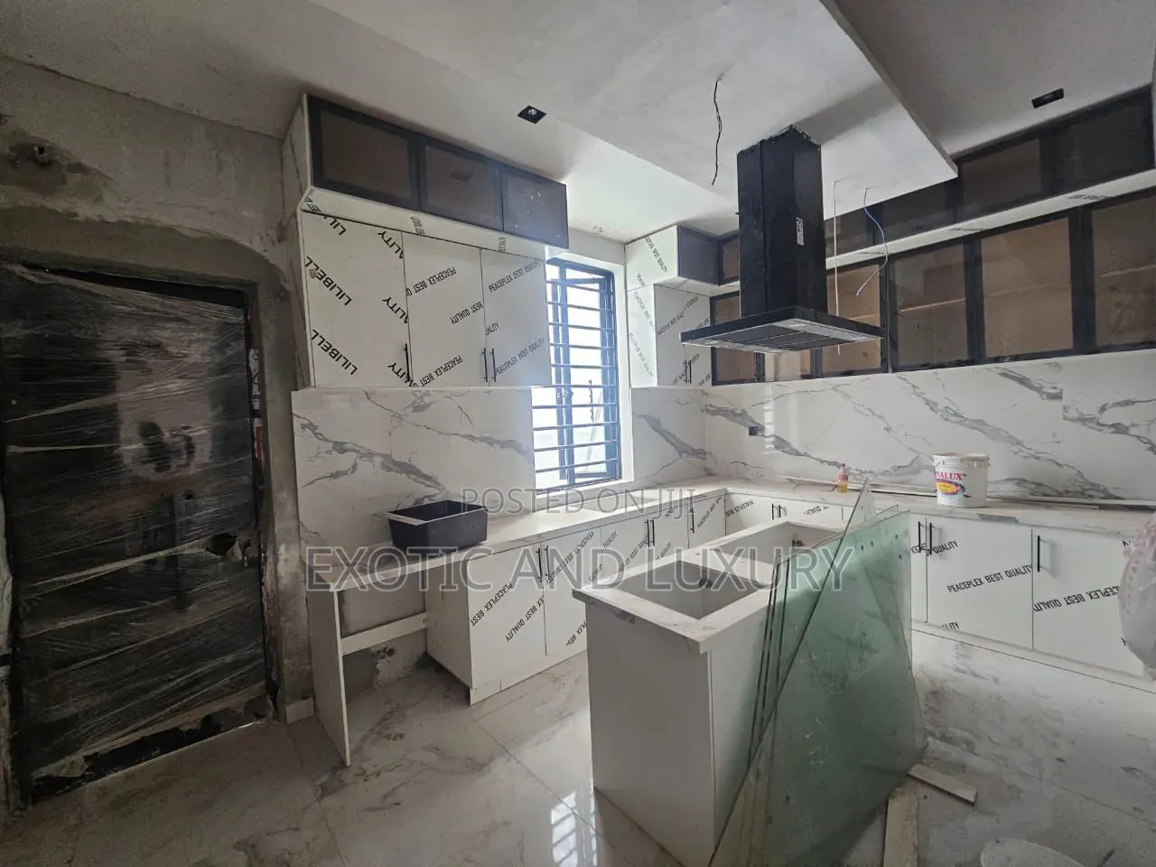 Furnished 5bdrm Duplex in Lekki Phase 1 for sale in Lekki Phase 1