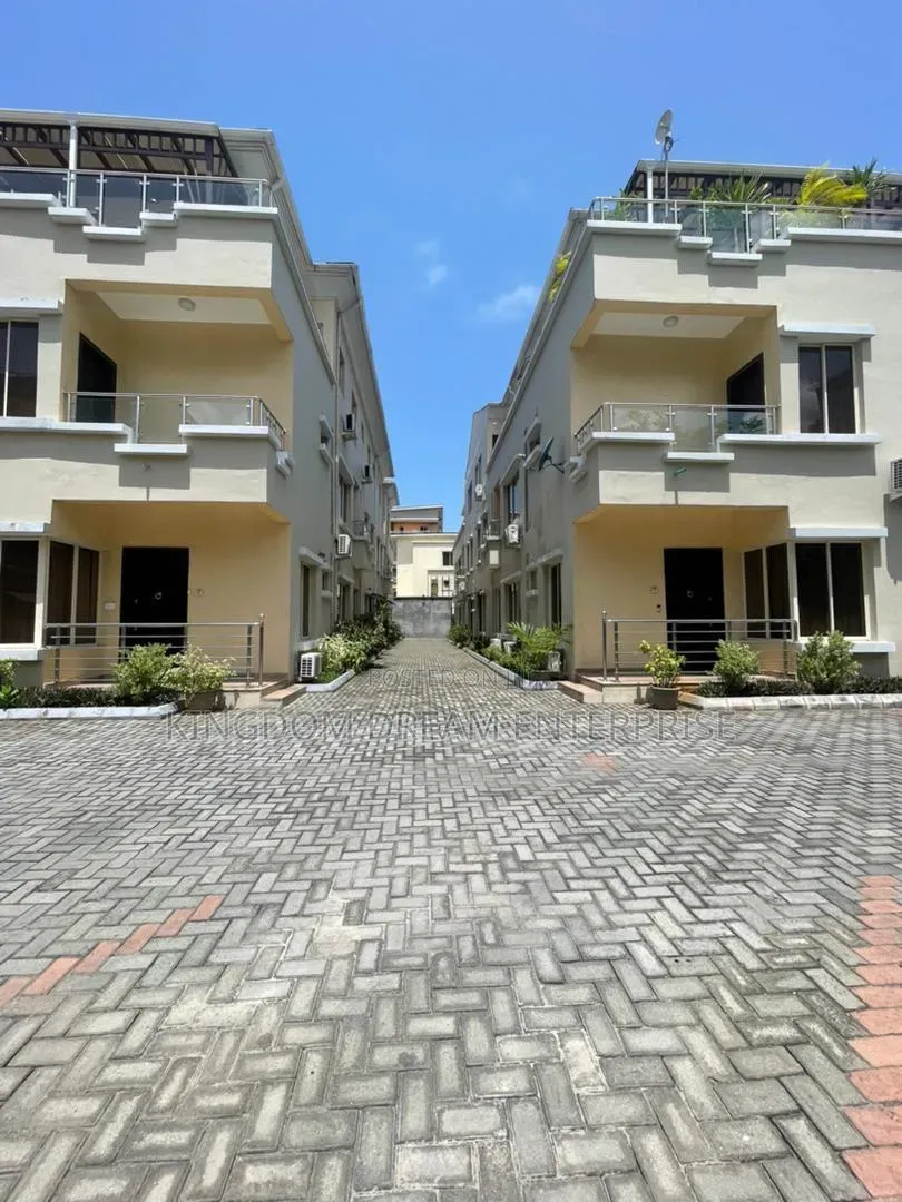 3bdrm Apartment in Oniru Victoria for rent in Victoria Island Extension
