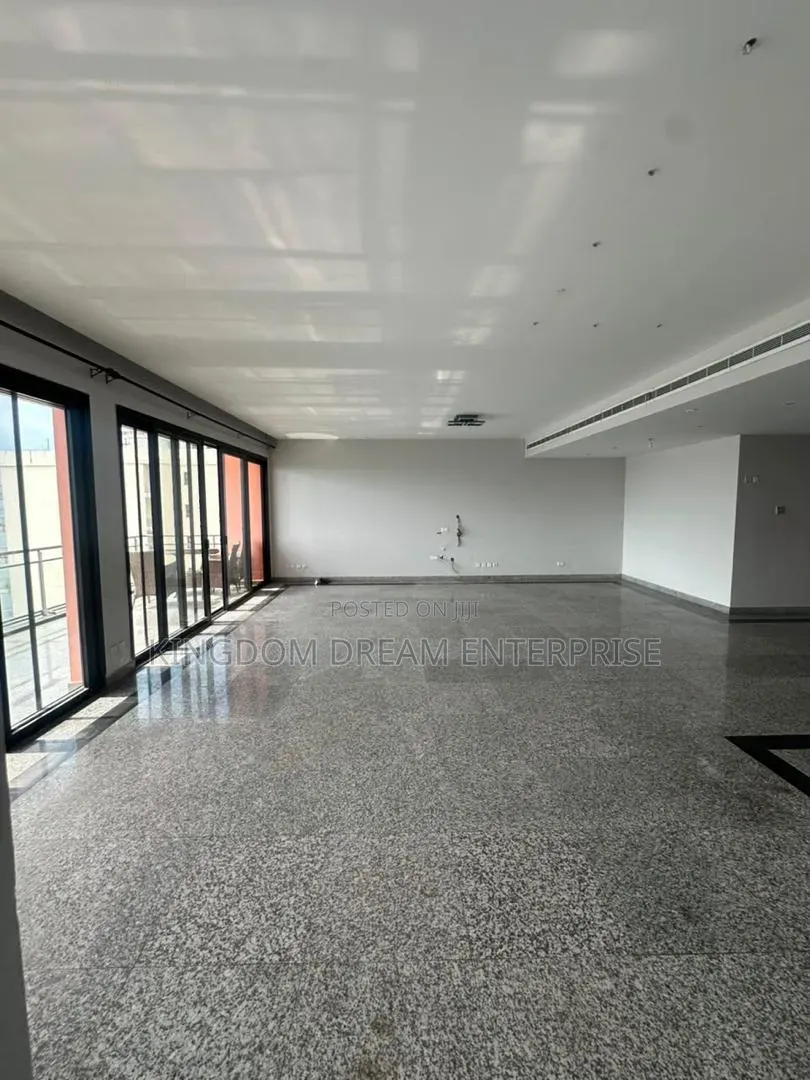 3bdrm Apartment in Banana Island Ikoyi for rent in Banana Island