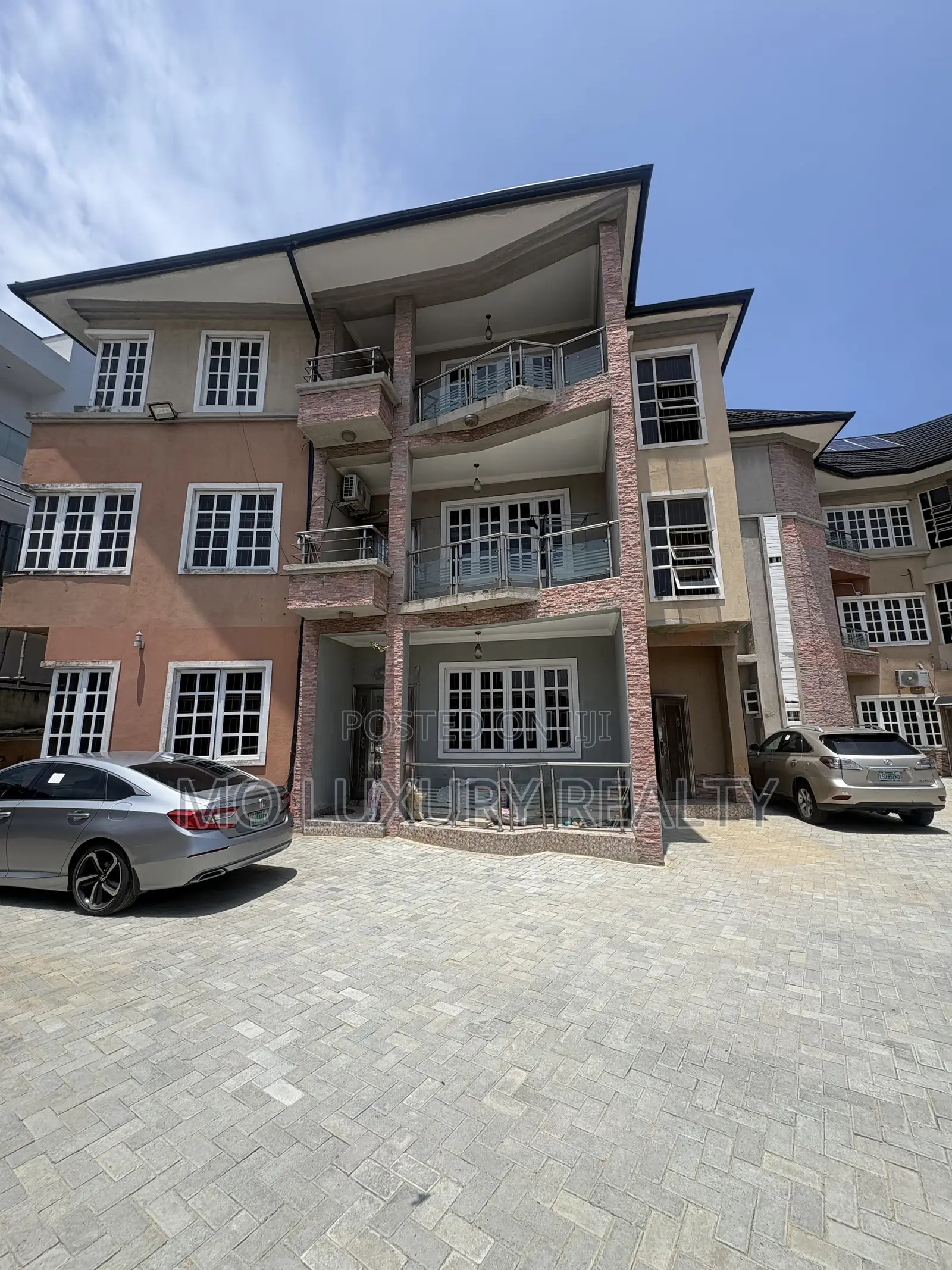 3bdrm Apartment in Lekki Phase 1 for rent in Lekki Phase 1
