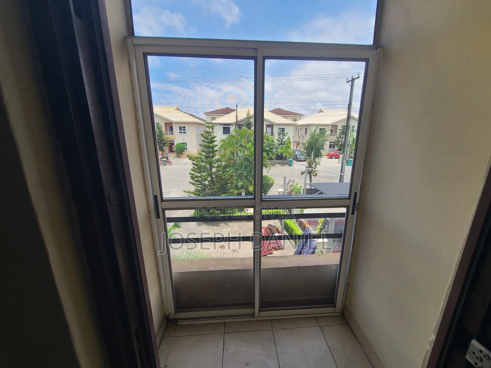 4bdrm Duplex in Friends Colony, Chevron for rent in Chevron