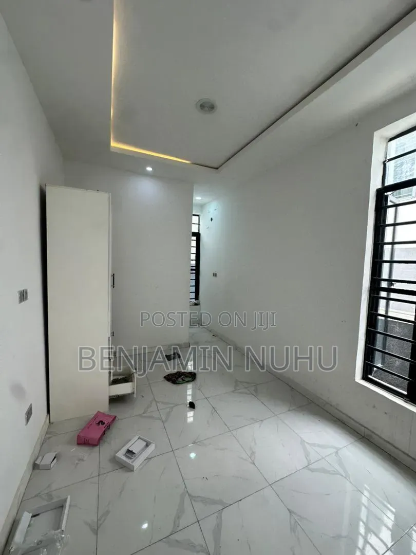 3bdrm Duplex in Ikota Gra for rent in Ikota