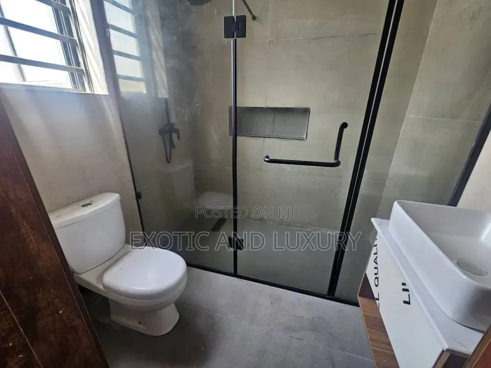 Furnished 3bdrm Duplex in Banana Island for sale in Banana Island