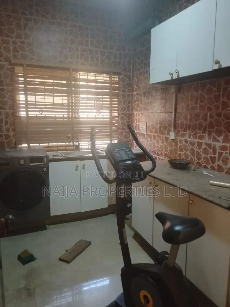 2bdrm Apartment in Furo Ezimora, Lekki Phase 1 for rent in Lekki Phase 1