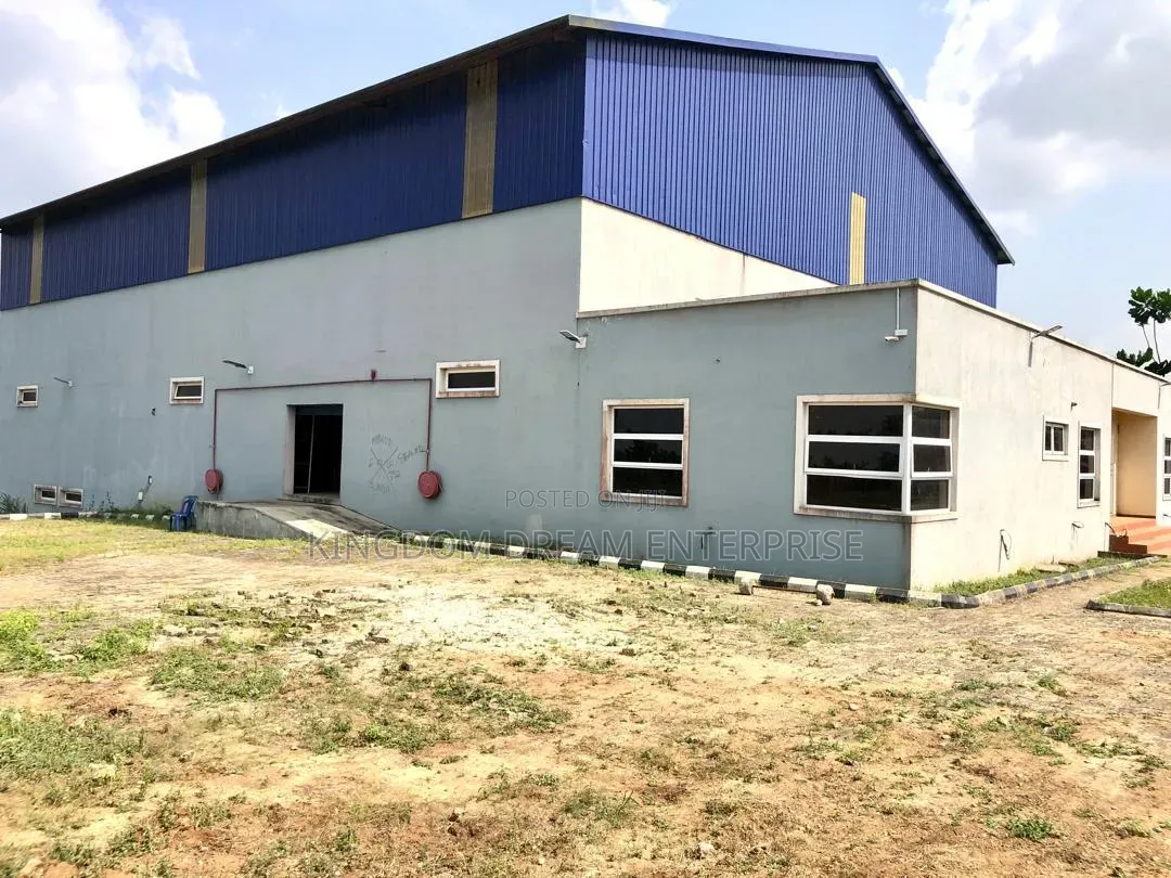 Warehouse Measuring 8,999 Square Meters for Lease,Epe Lagos State in Epe Road