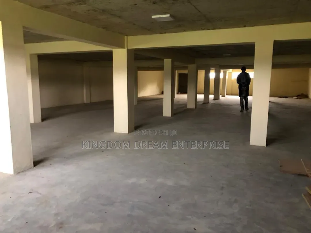 Warehouse Measuring 8,999 Square Meters for Lease,Epe Lagos State in Epe Road